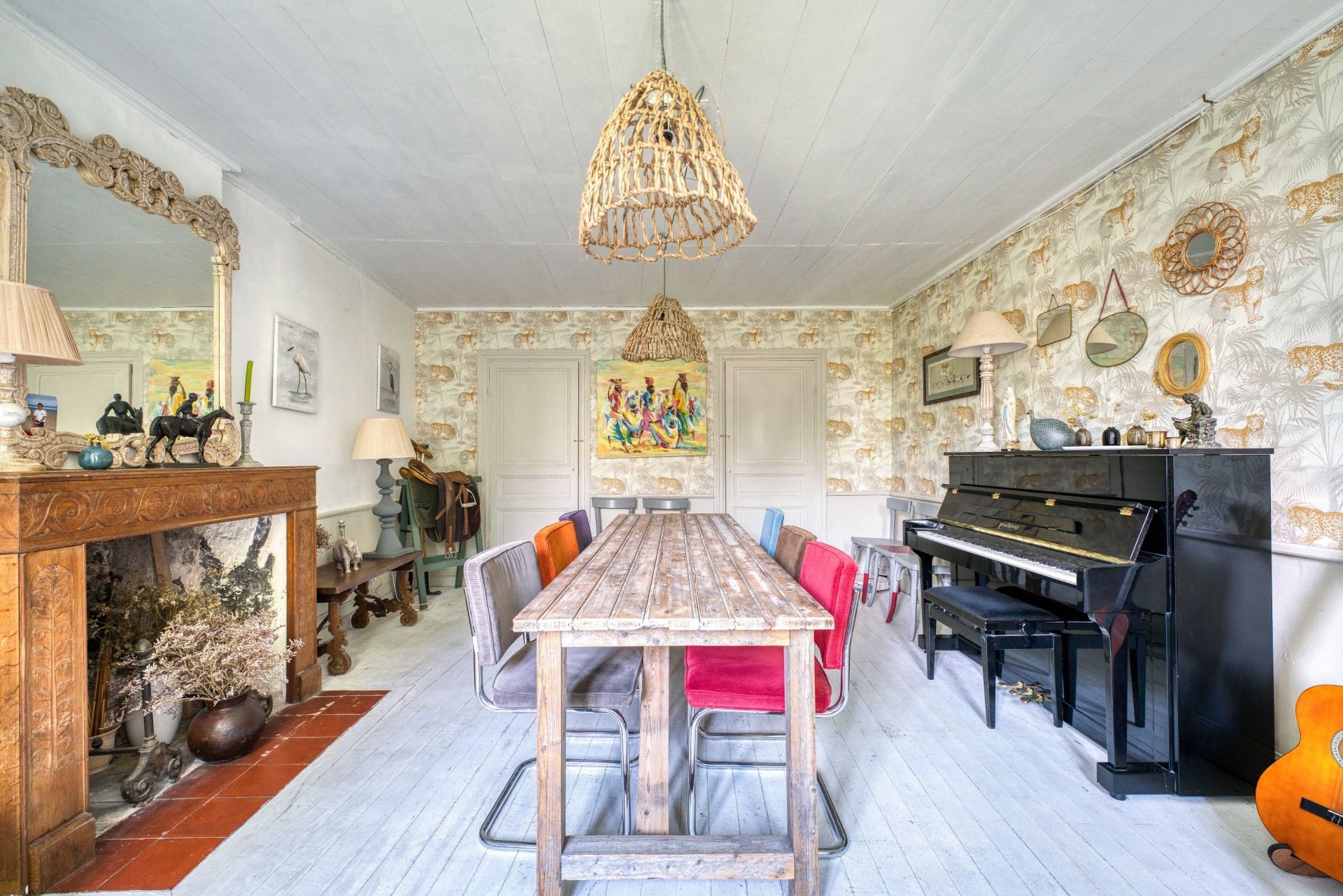 house 16 Rooms for sale on ST DENIS D OLERON (17650)