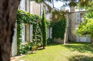 house 16 Rooms for sale on ST DENIS D OLERON (17650)