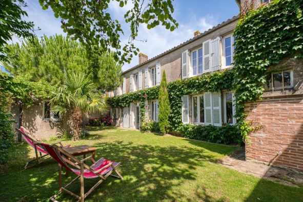 Sale House Saint-Denis-d'Oléron 16 Rooms 450 m²