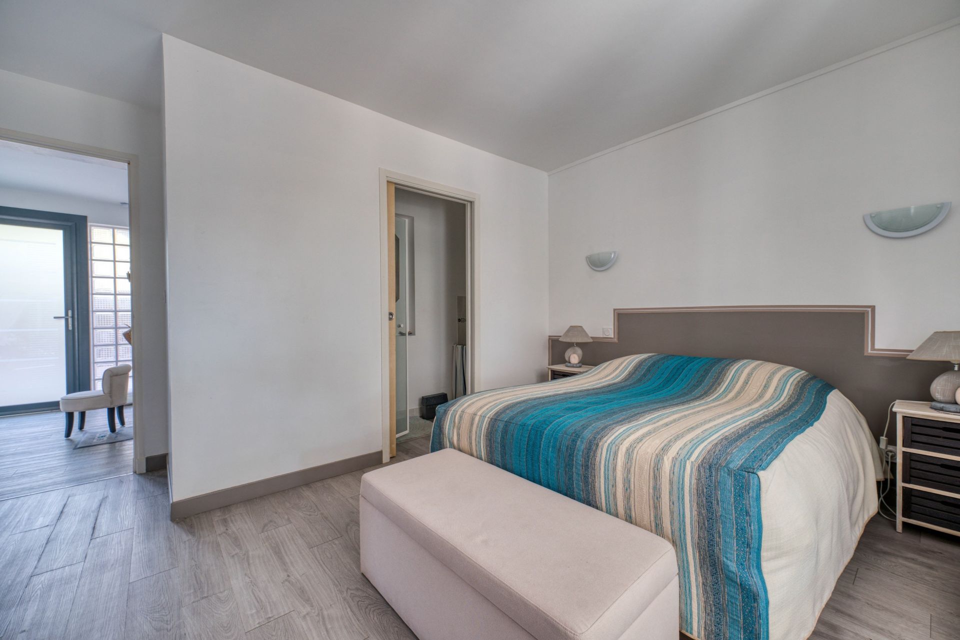 house 6 Rooms for sale on ROYAN (17200)