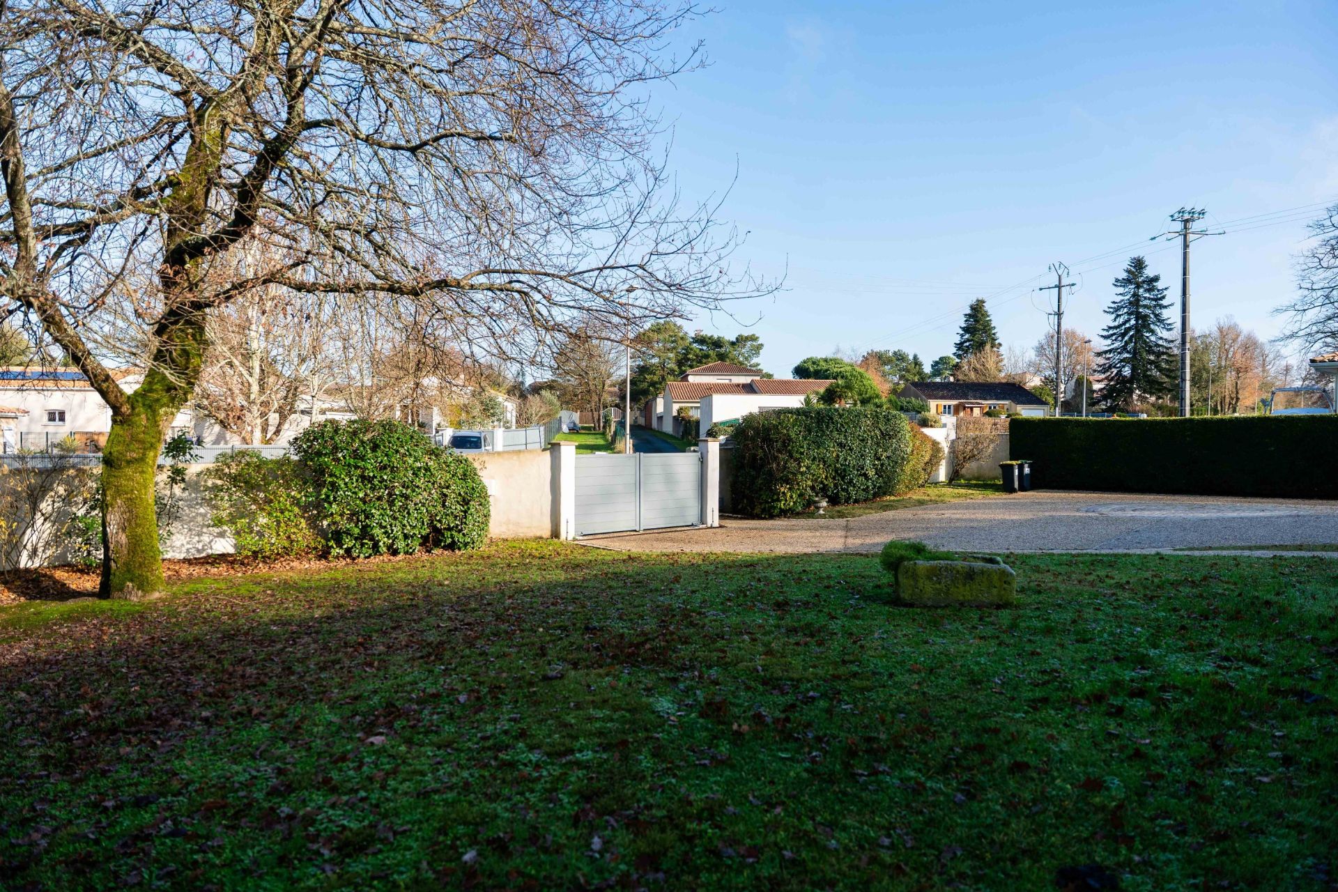 house 5 Rooms for sale on BREUILLET (17920)