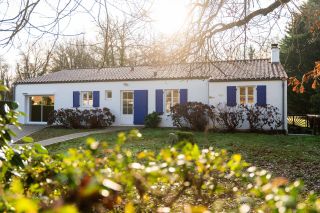 house 5 Rooms for sale on BREUILLET (17920)