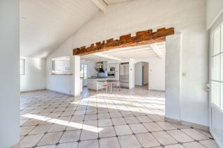 house 5 Rooms for sale on BREUILLET (17920)