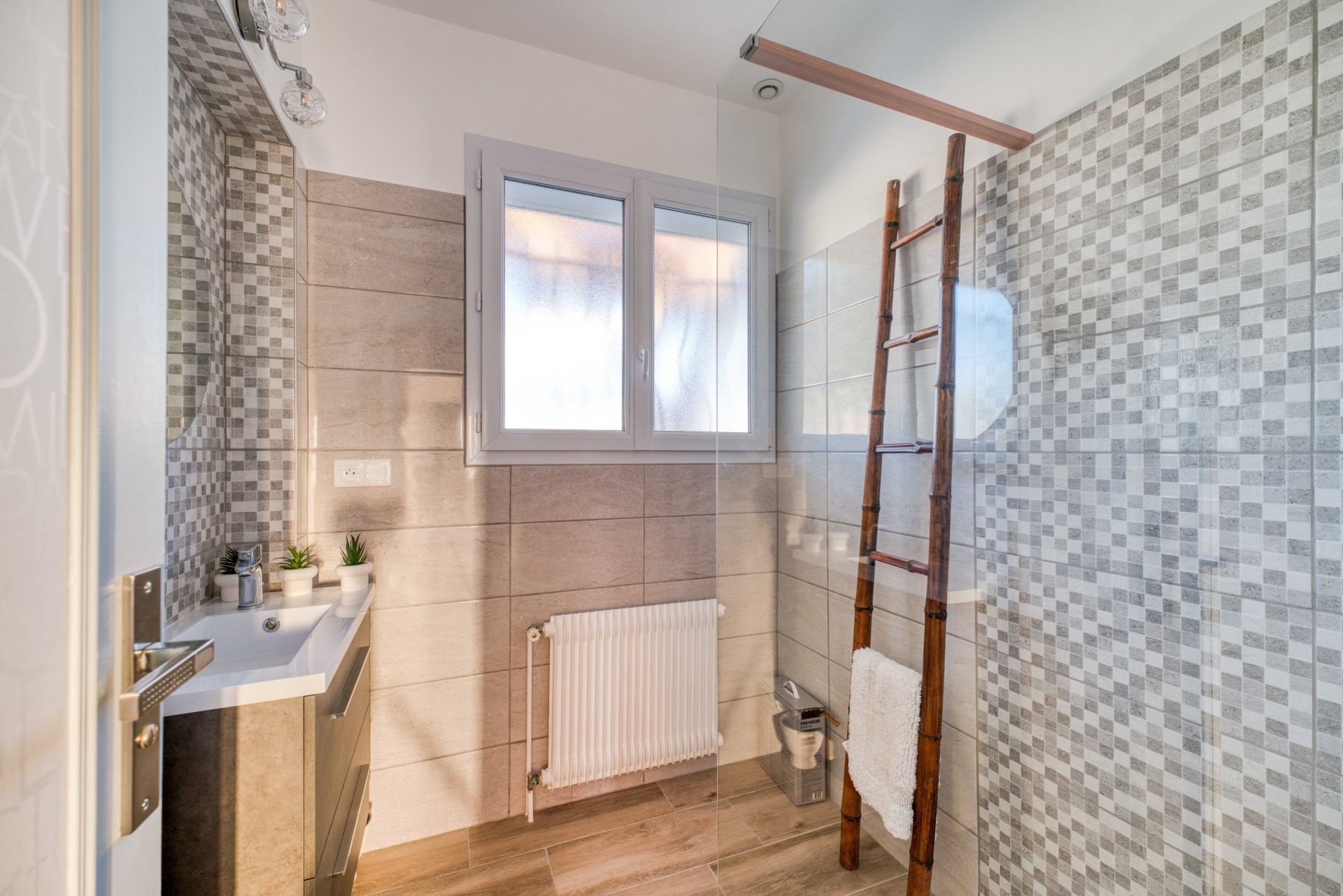 house 7 Rooms for sale on ROYAN (17200)