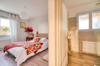 house 7 Rooms for sale on ROYAN (17200)