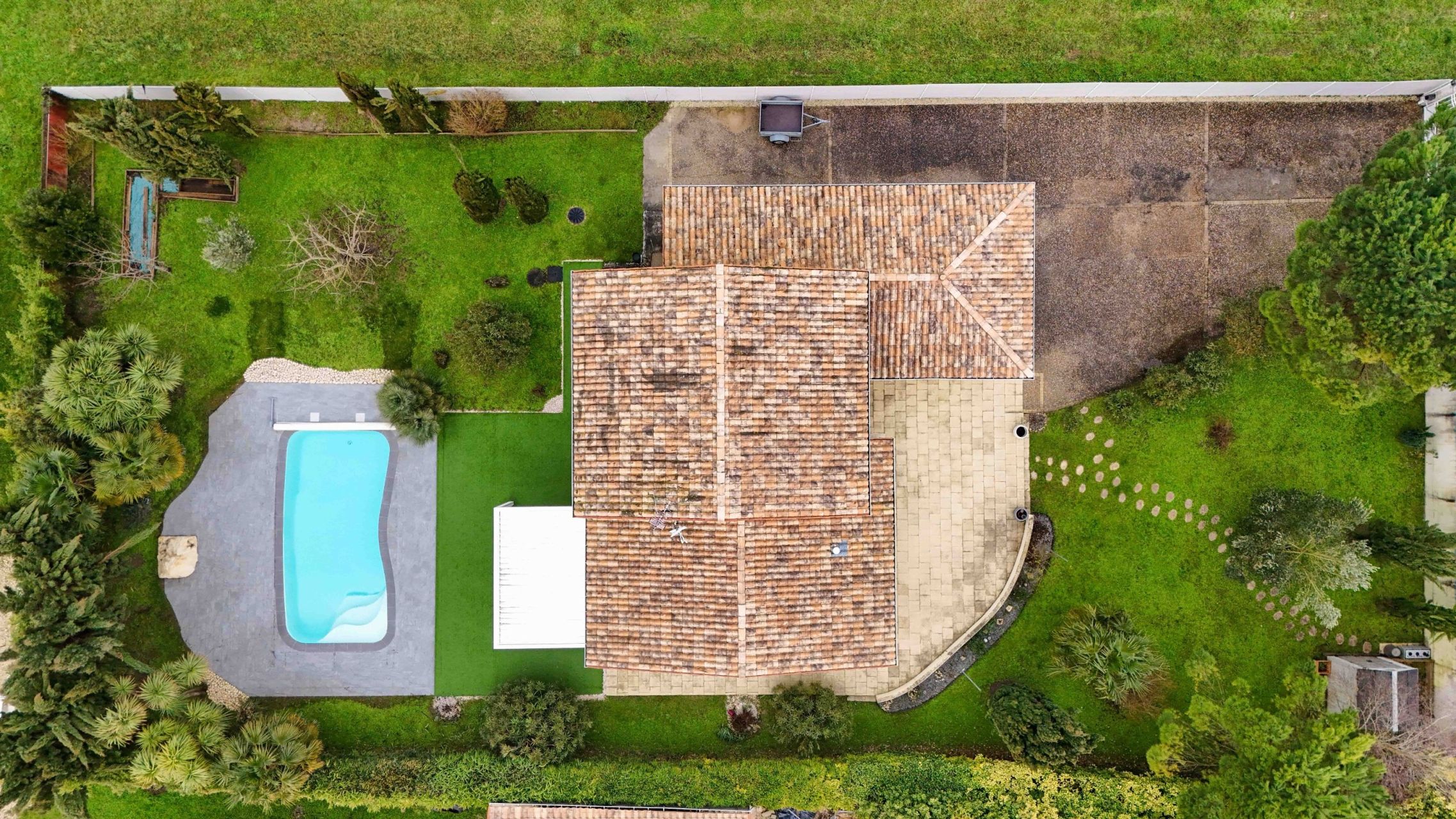 maison 6 Pièces en vente sur MEDIS (17600)