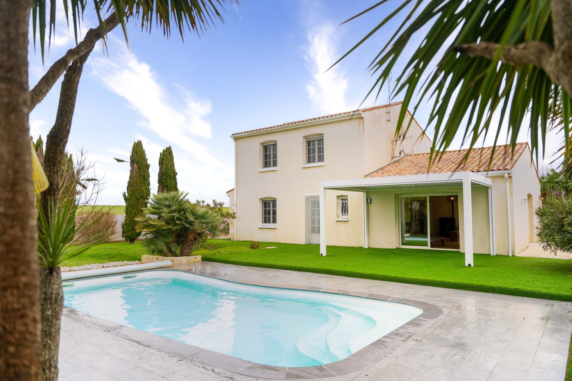 maison 6 Pièces en vente sur MEDIS (17600)