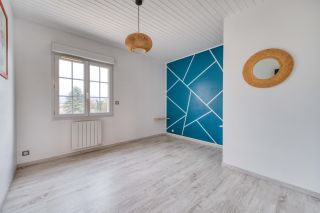 house 6 Rooms for sale on MEDIS (17600)