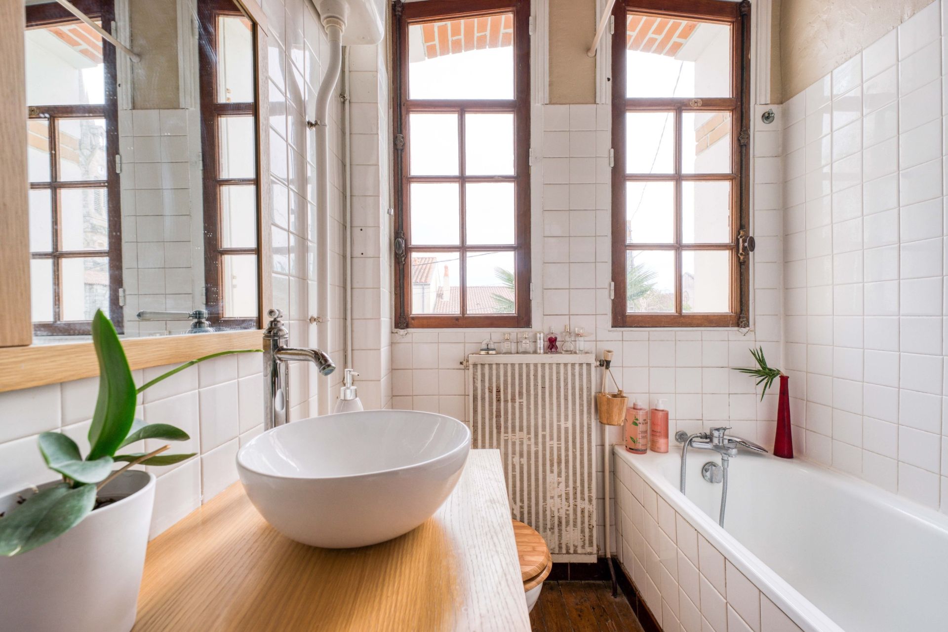 house 9 Rooms for sale on ST GEORGES DE DIDONNE (17110)