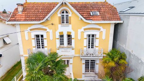 Sale House Saint-Georges-de-Didonne 9&nbsp;Rooms 158&nbsp;m²