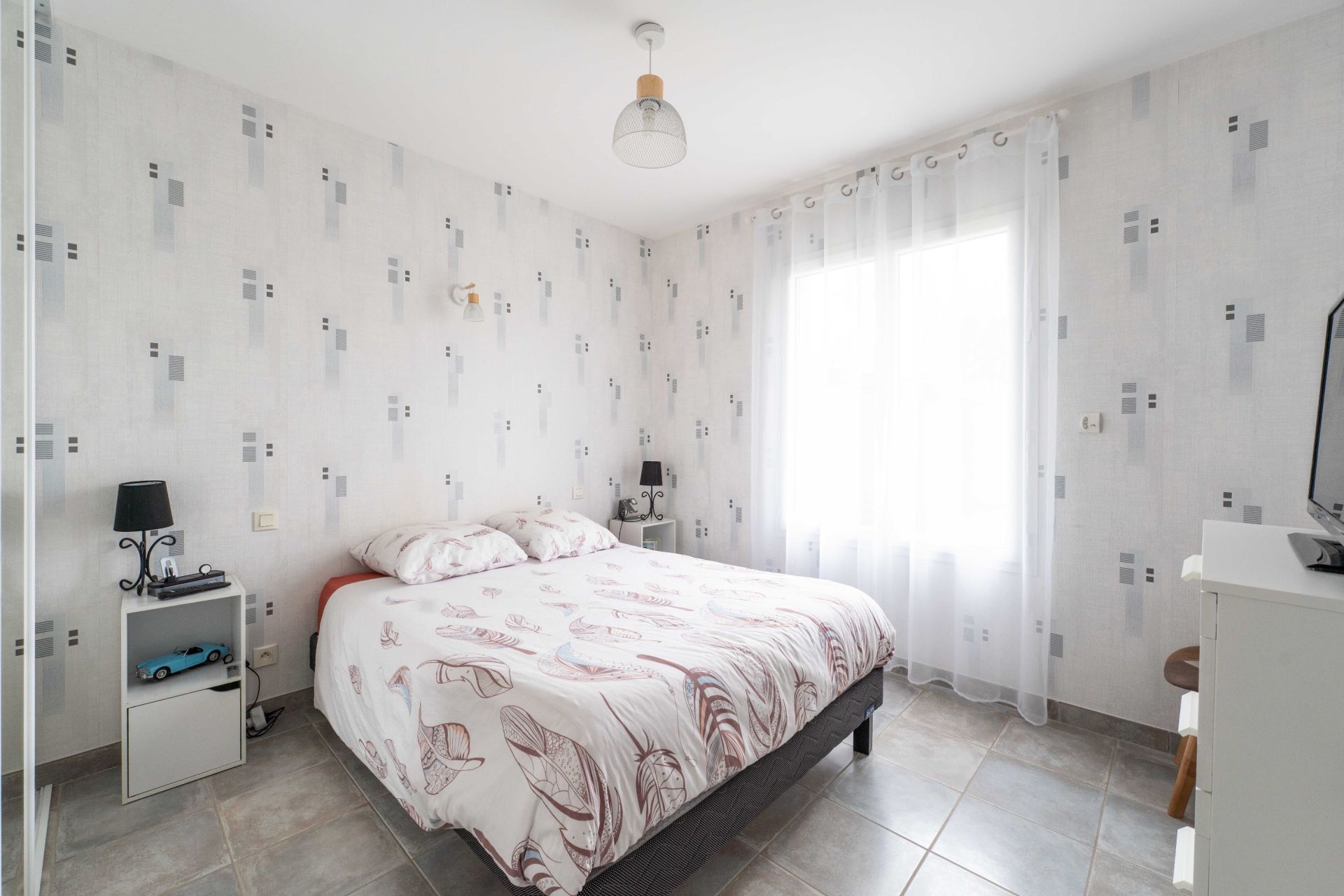 house 9 Rooms for sale on LE GUA (17600)