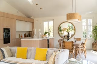 house 7 Rooms for sale on ST GEORGES DE DIDONNE (17110)