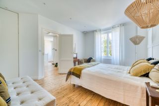 house 7 Rooms for sale on ST GEORGES DE DIDONNE (17110)