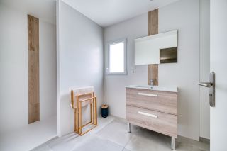 house 5 Rooms for sale on LA COTINIERE (17310)