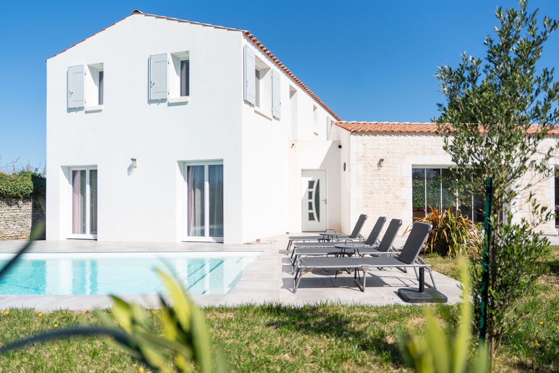 house 8 Rooms for sale on ST GEORGES D OLERON (17190)