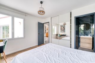 house 8 Rooms for sale on ST GEORGES D OLERON (17190)