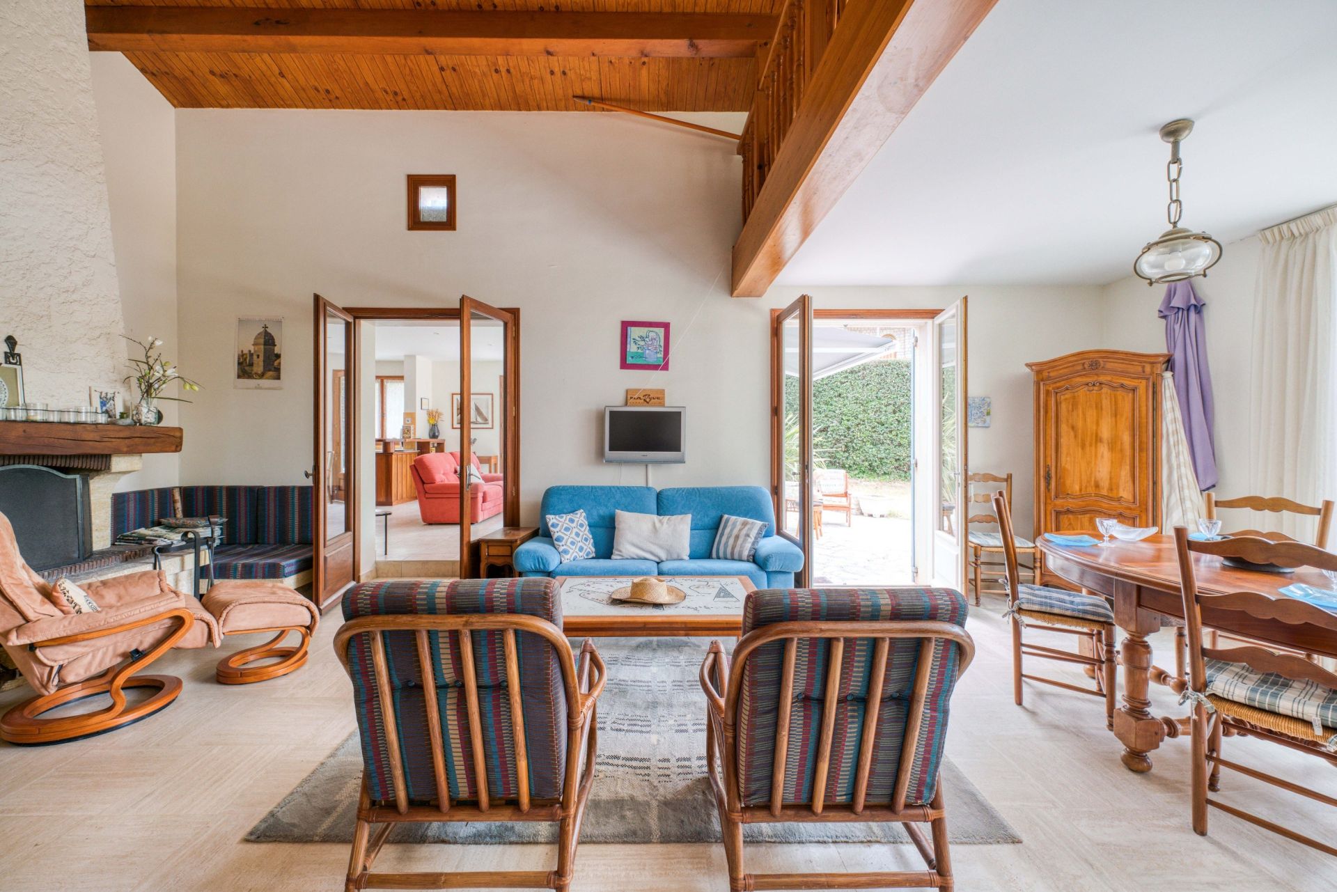 house 9 Rooms for sale on ST PALAIS SUR MER (17420)