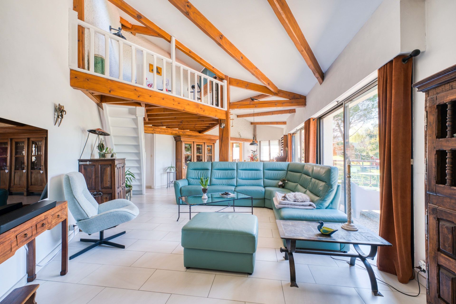 house 10 Rooms for sale on ST PALAIS SUR MER (17420)