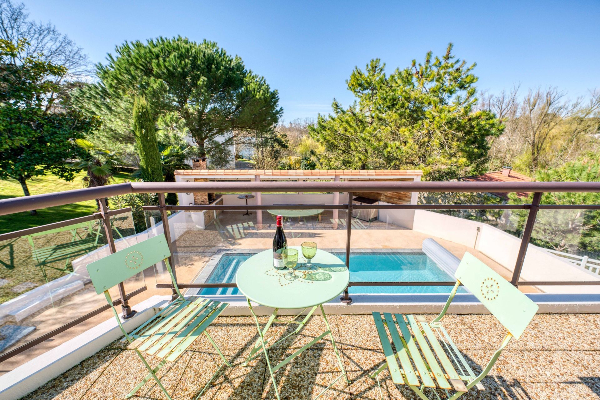 house 10 Rooms for sale on ST PALAIS SUR MER (17420)