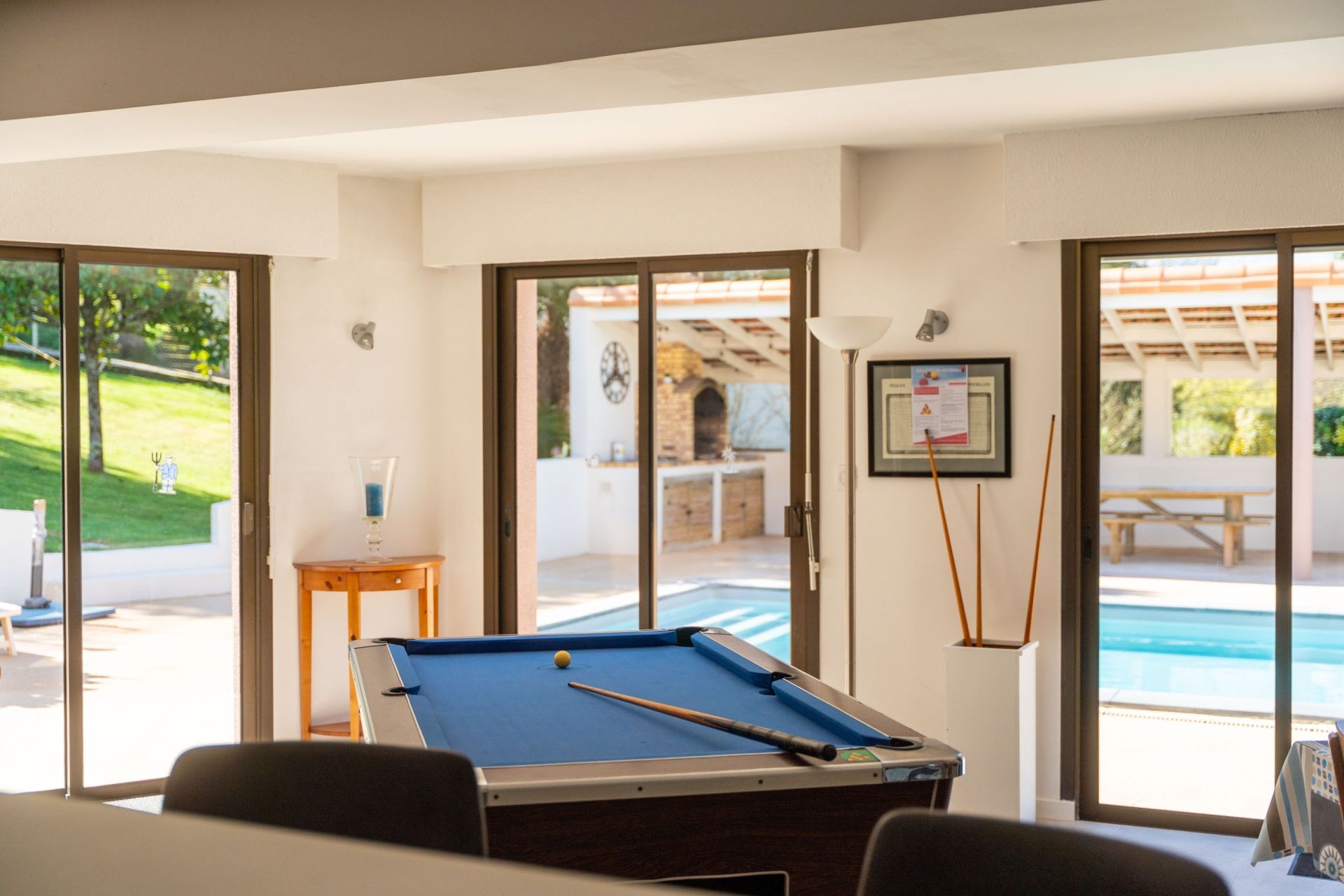 house 10 Rooms for sale on ST PALAIS SUR MER (17420)