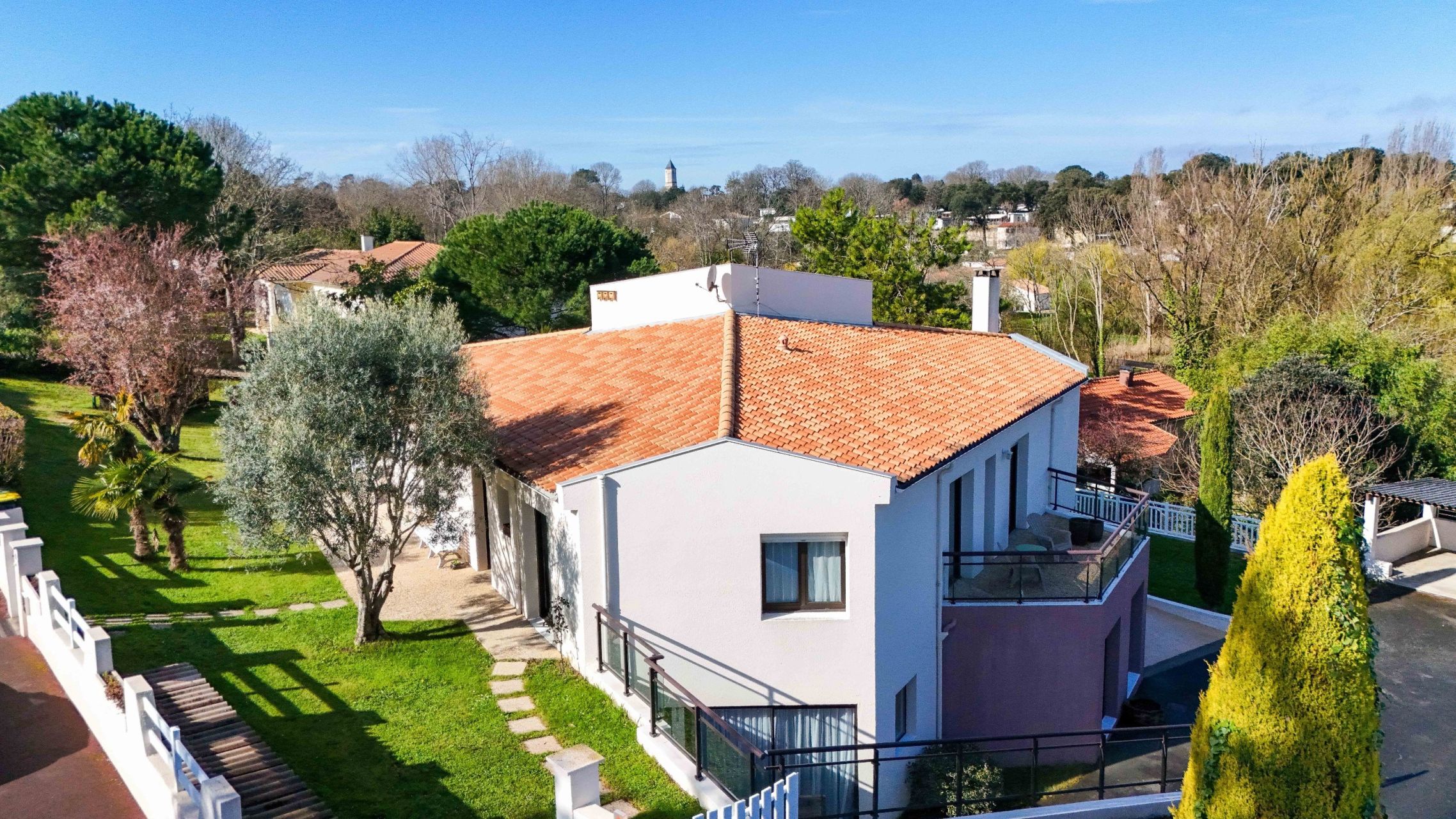 maison 10 Pièces en vente sur ST PALAIS SUR MER (17420)