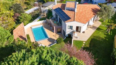 house 10 Rooms for sale on ST PALAIS SUR MER (17420)