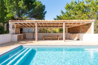 house 10 Rooms for sale on ST PALAIS SUR MER (17420)