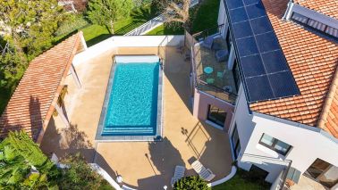 house 10 Rooms for sale on ST PALAIS SUR MER (17420)