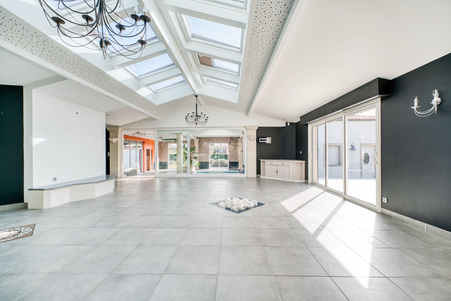 maison 8 Pièces en vente sur JAZENNES (17260)