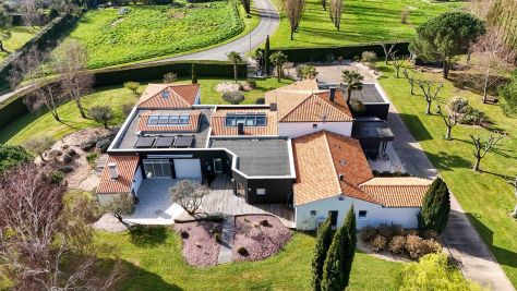 Vente Maison Jazennes 8&nbsp;Pièces 533&nbsp;m²