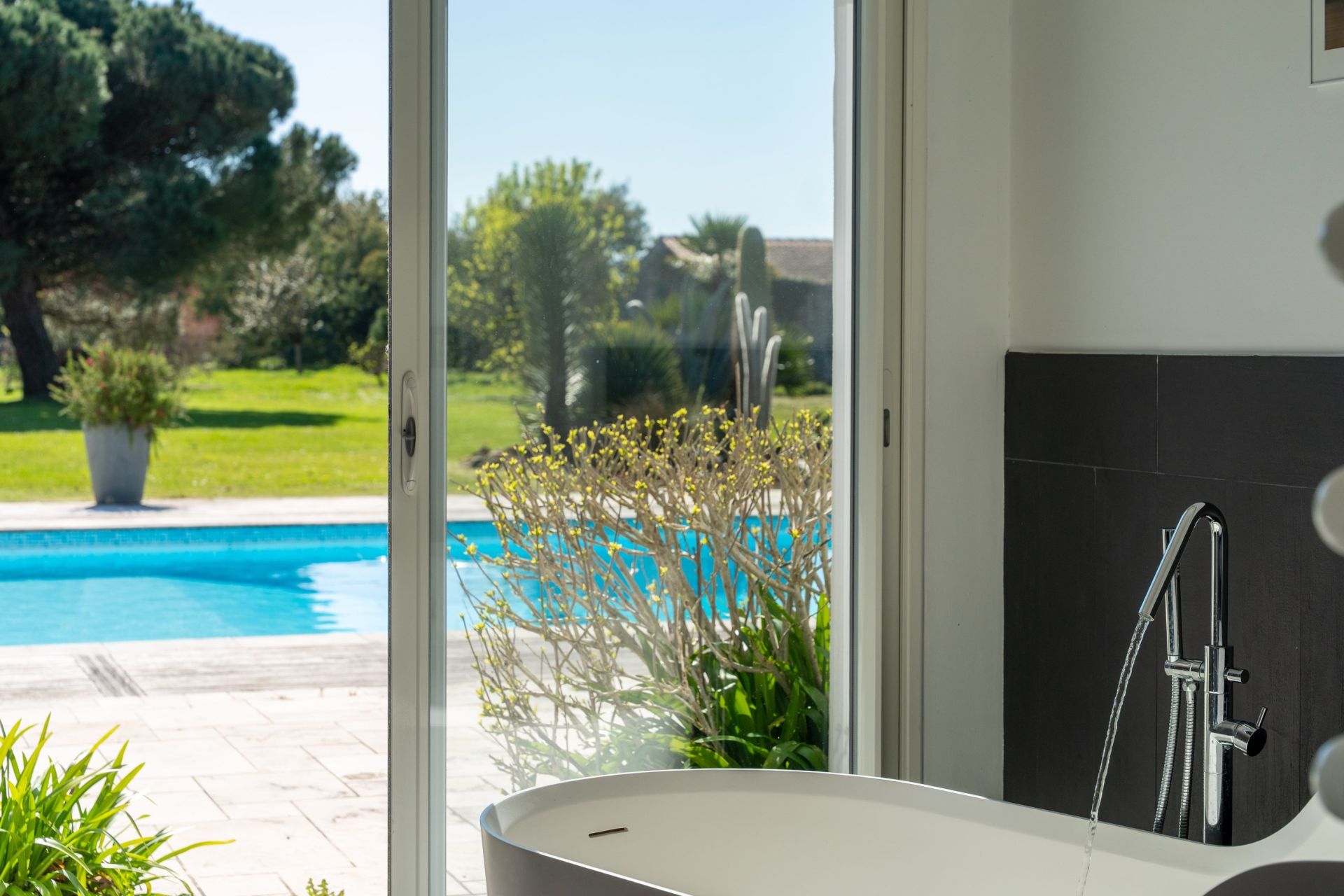 house 10 Rooms for sale on DOLUS D OLERON (17550)