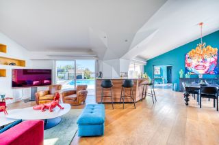 house 10 Rooms for sale on DOLUS D OLERON (17550)