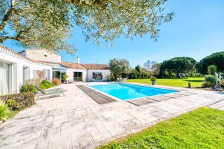 house 10 Rooms for sale on DOLUS D OLERON (17550)