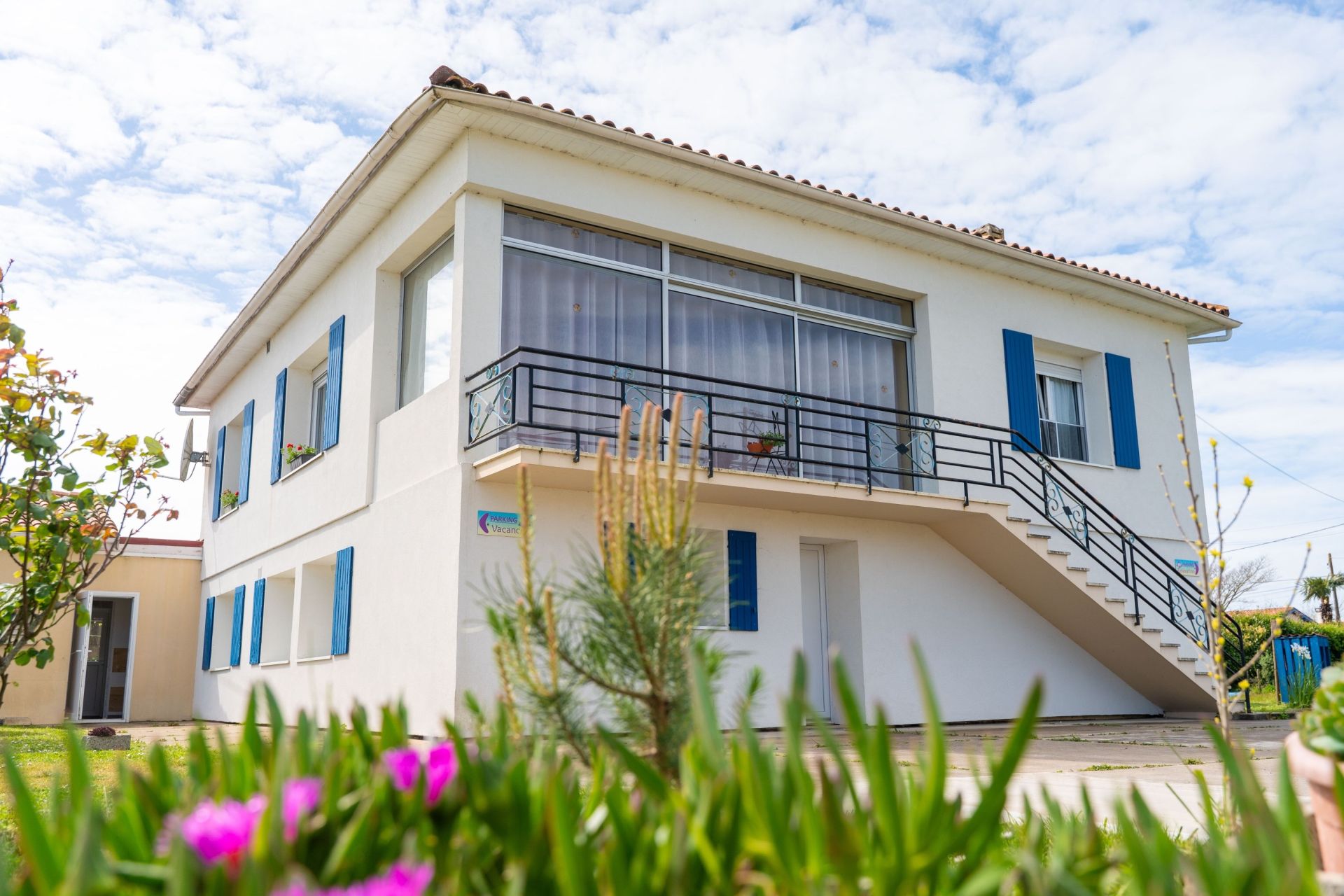 house 8 Rooms for sale on LE CHATEAU D OLERON (17480)