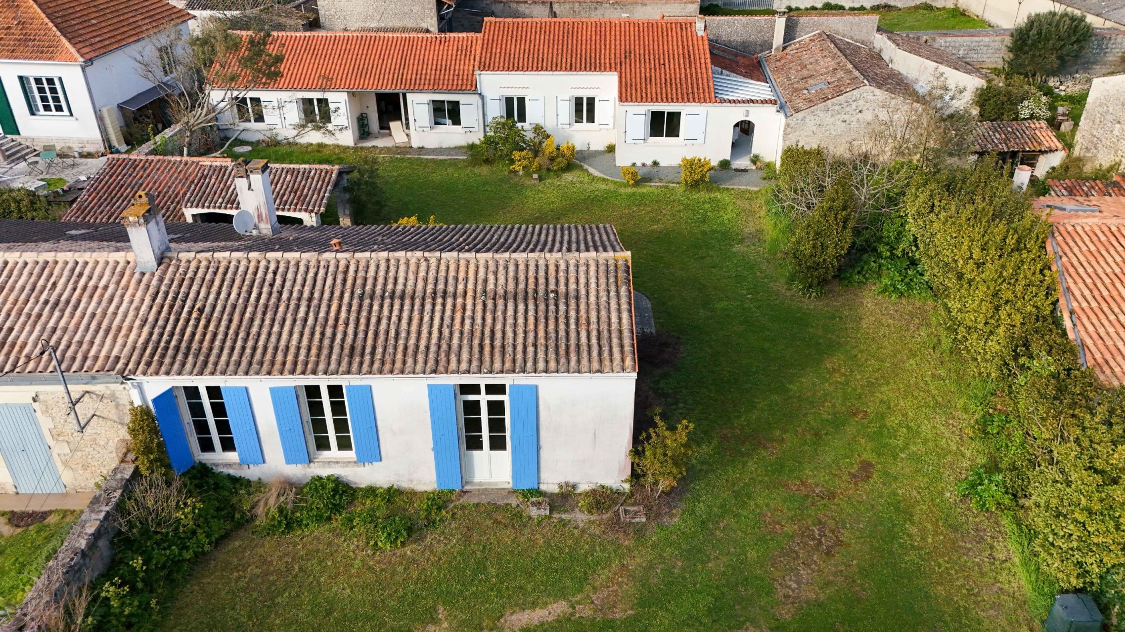 house 14 Rooms for sale on DOMINO (17190)