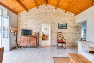 house 14 Rooms for sale on DOMINO (17190)