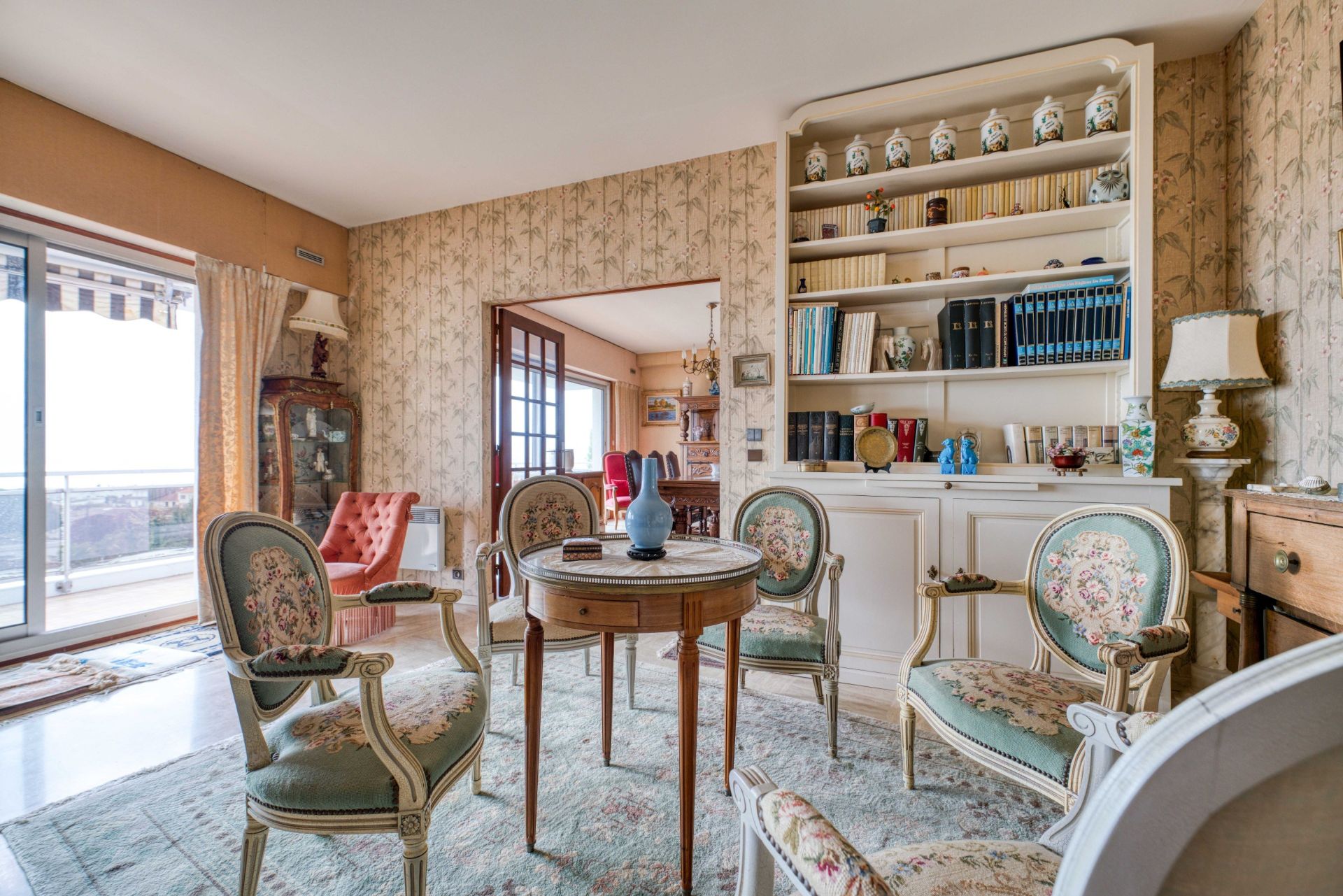apartment 6 Rooms for sale on ROYAN (17200)