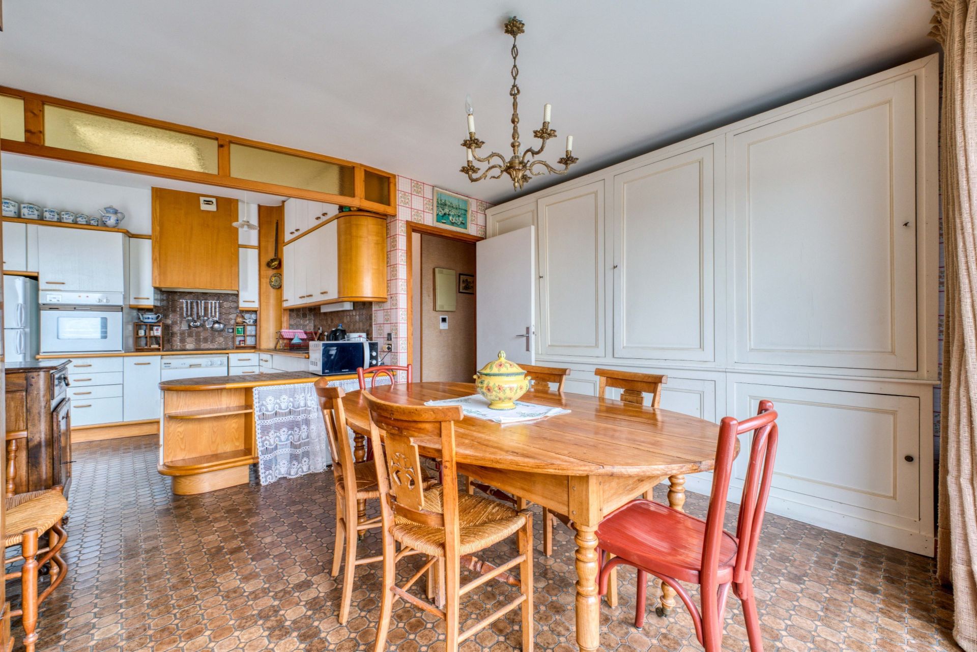 apartment 6 Rooms for sale on ROYAN (17200)