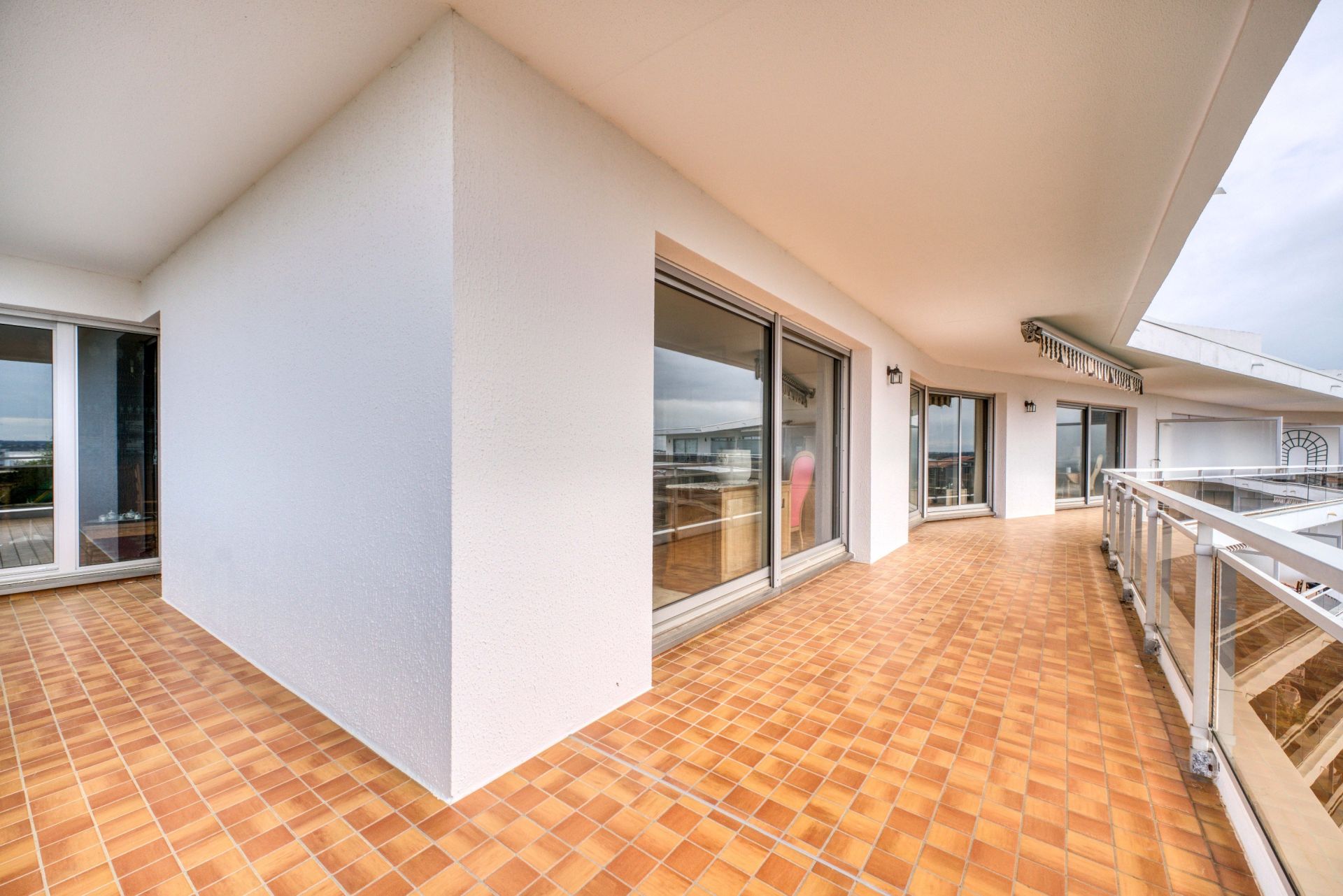 apartment 6 Rooms for sale on ROYAN (17200)