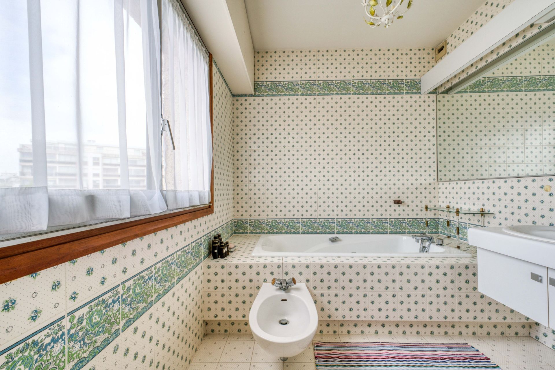 apartment 6 Rooms for sale on ROYAN (17200)