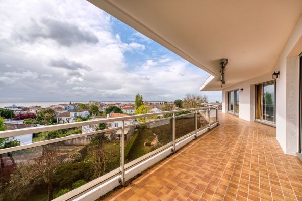 Vente Appartement Royan 6&nbsp;Pièces 229&nbsp;m²