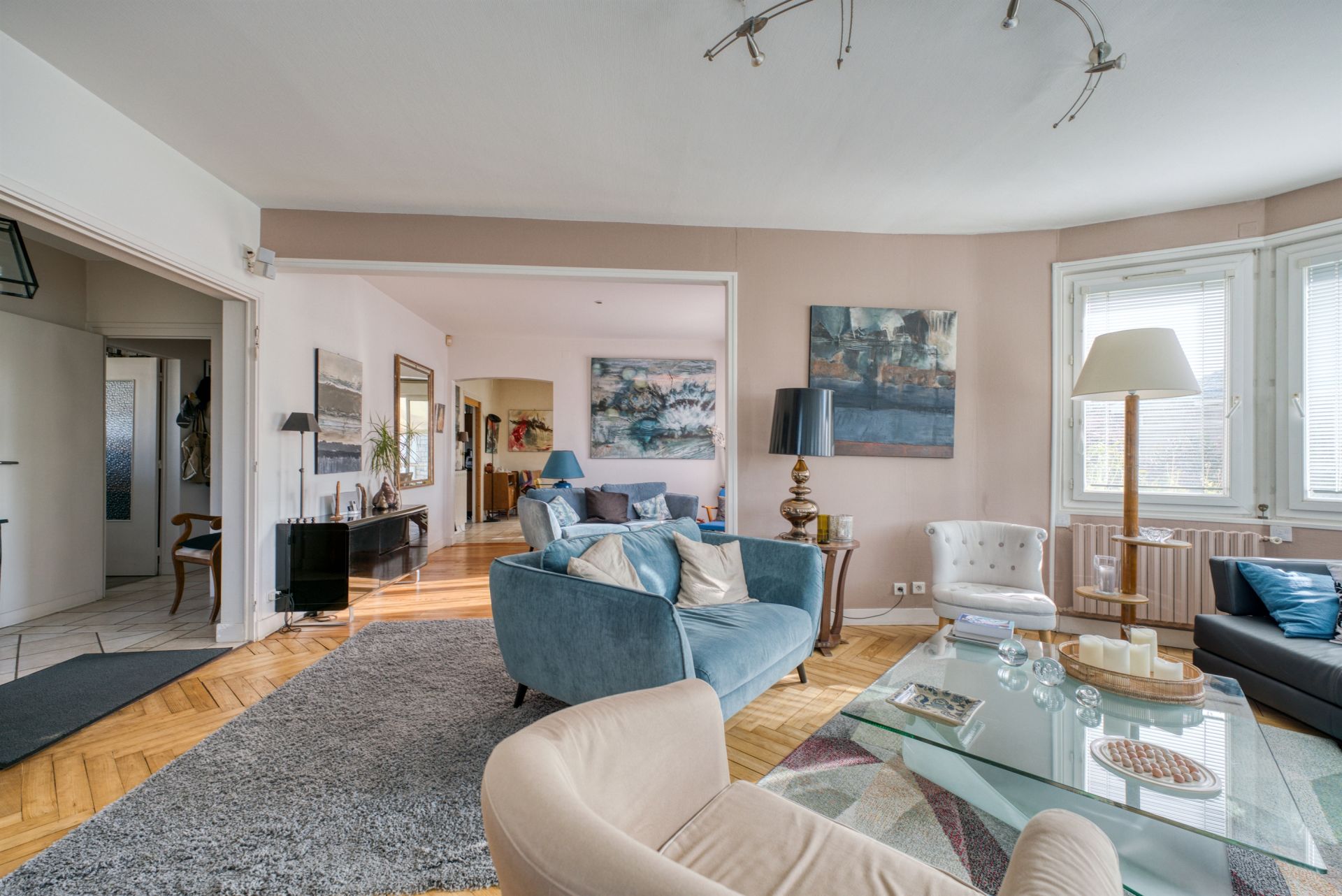 house 9 Rooms for sale on ROYAN (17200)