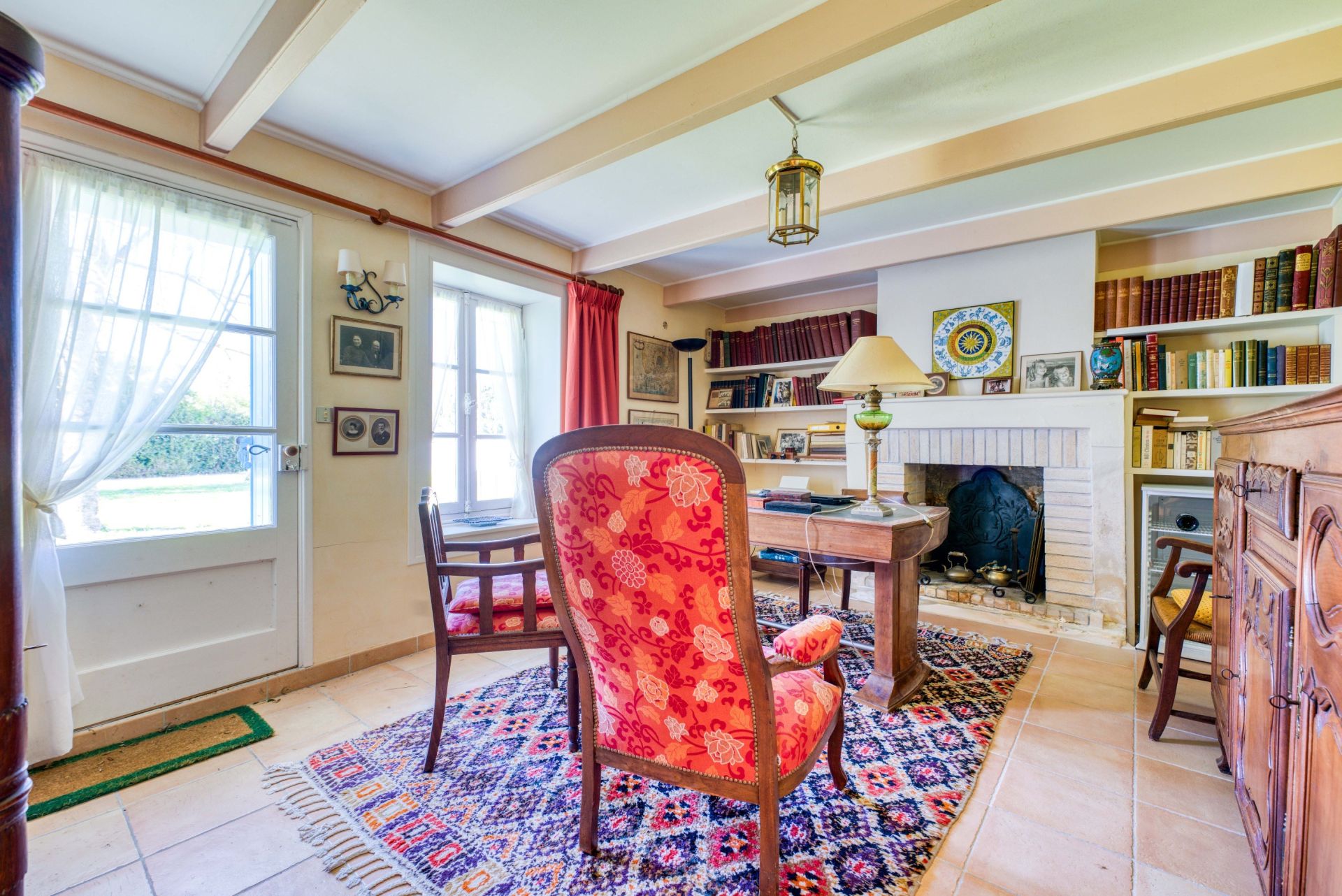 house 11 Rooms for sale on BREUILLET (17920)