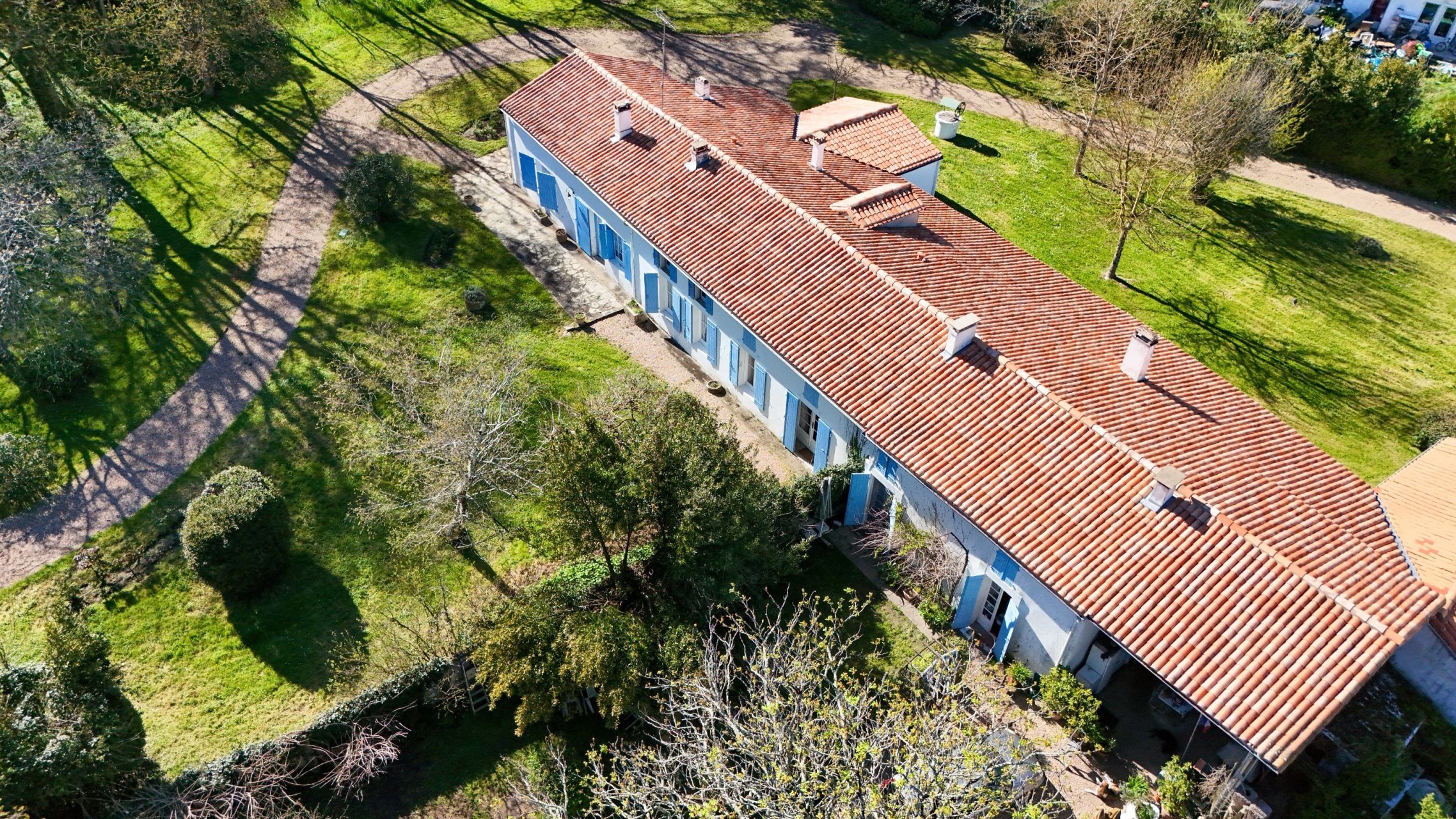 maison 11 Pièces en vente sur BREUILLET (17920)