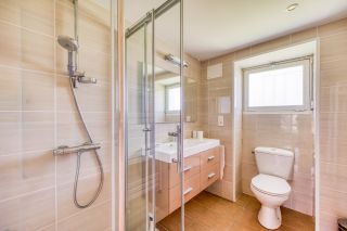 house 11 Rooms for sale on BREUILLET (17920)