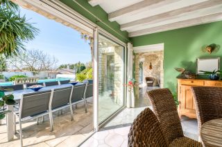 house 10 Rooms for sale on LE CHATEAU D OLERON (17480)