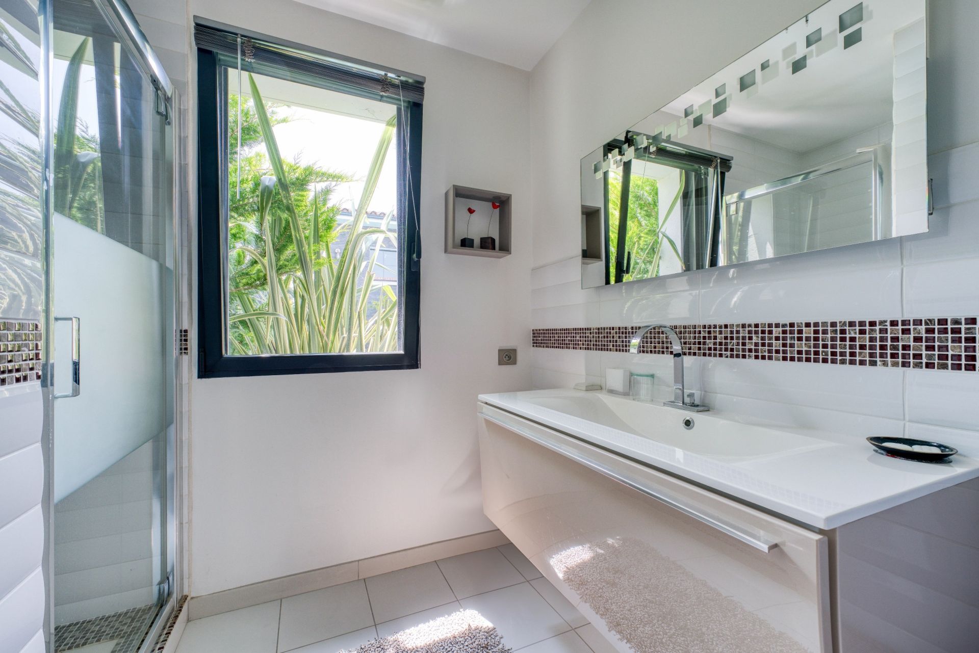 maison contemporaine 5 Pièces en vente sur PORT DES BARQUES (17730)