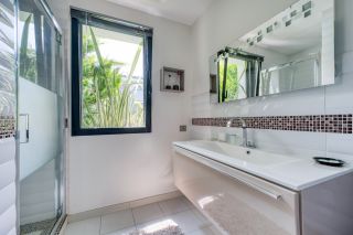 maison contemporaine 5 Pièces en vente sur PORT DES BARQUES (17730)