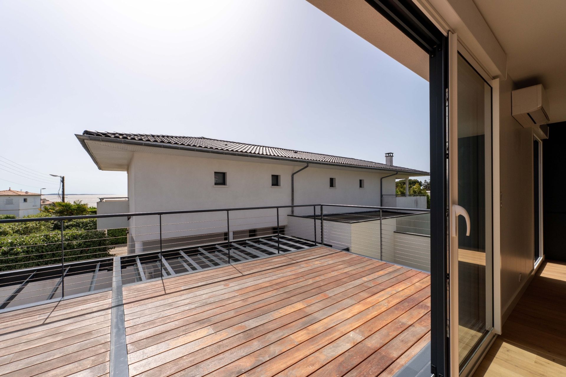 house 5 Rooms for sale on VAUX SUR MER (17640)