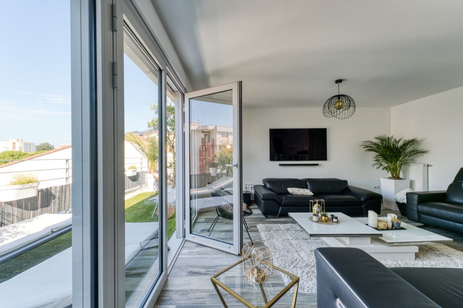 apartment 6 Rooms for sale on ROYAN (17200)